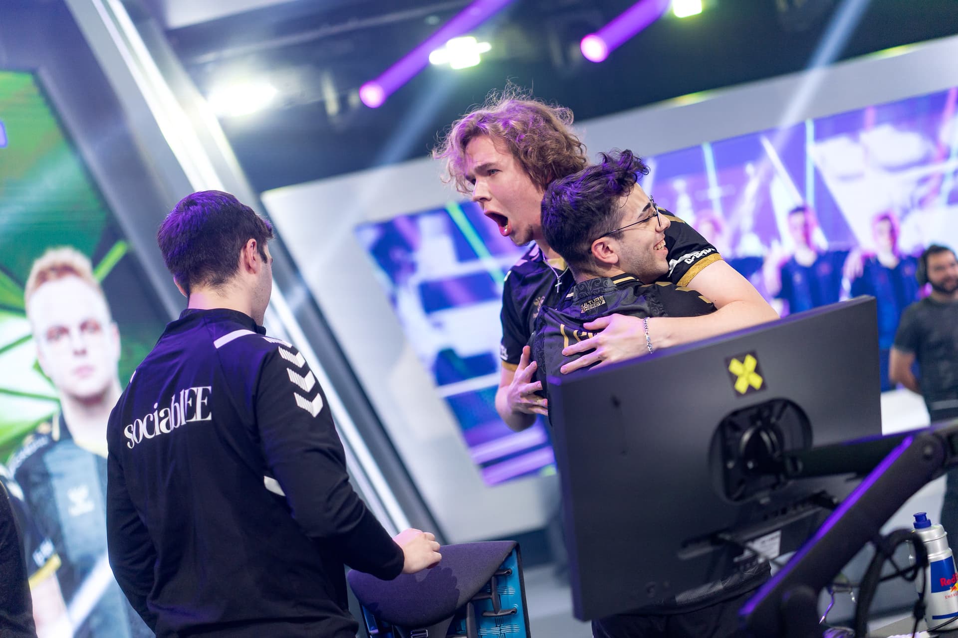 BBL winning over Team Heretics. Photo: Michal Konkol/Riot Games