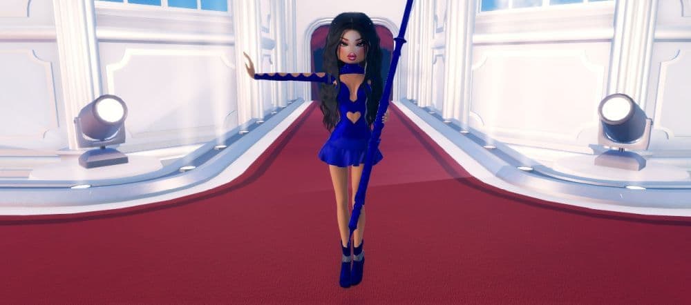 You can do a couple of moves when you are on the runway and here is one of them (Image Credit: Screengrab via Dress to Impress)