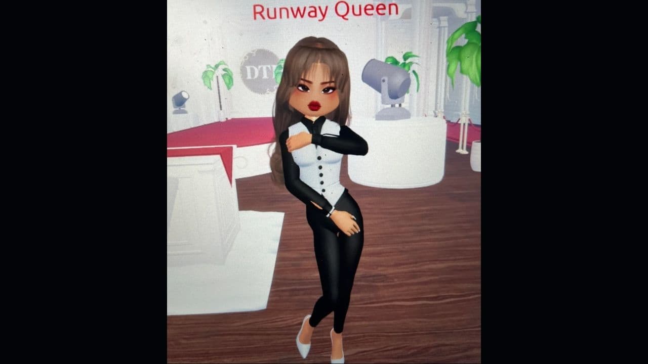 Credit: r/SelenaQuintanilla