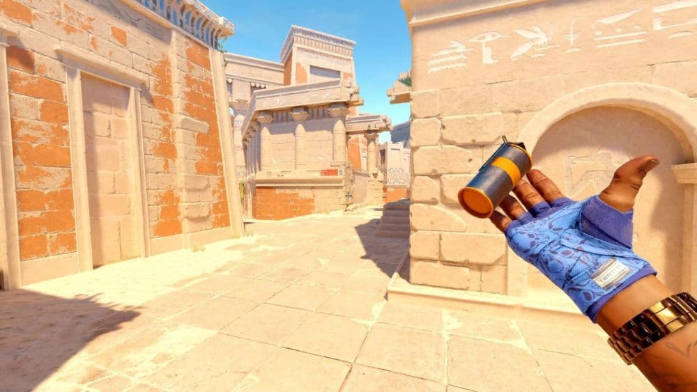 Lurkers ususally watch for rotation paths (Image Credit: r/CS2)