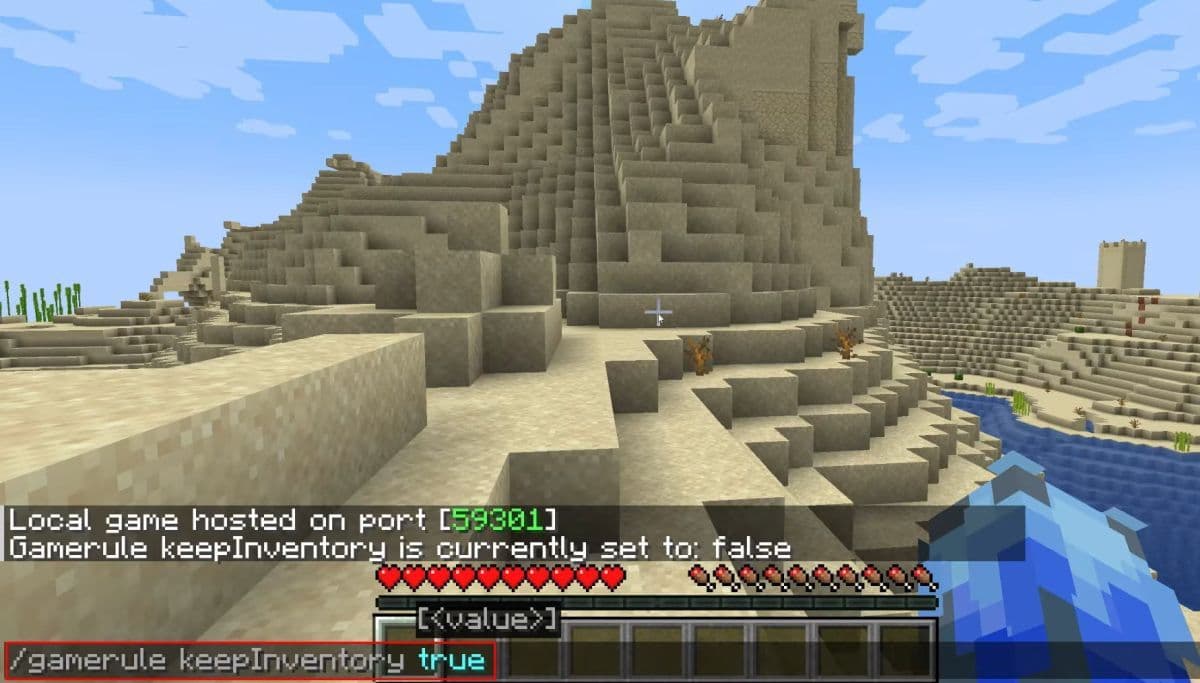 Type the code you see above to turn the Keep Inventory feature on in Minecraft (Image Credit: GuideRealm on YouTube)